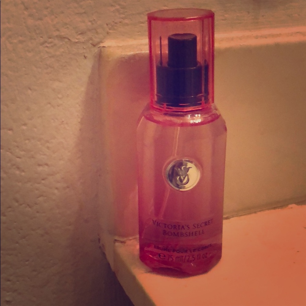 Vs bombshell body mist
